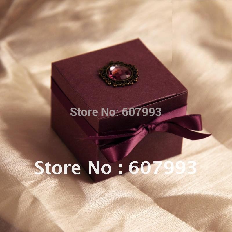New luxury purple crystal Favor box Wedding candy Boxes party gifts box 