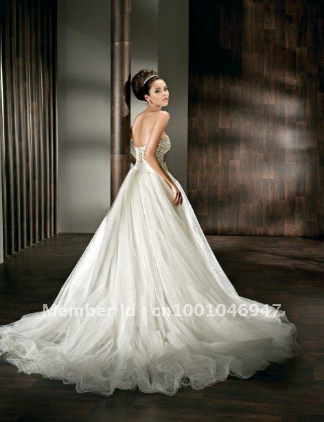 Lot wedding dresses