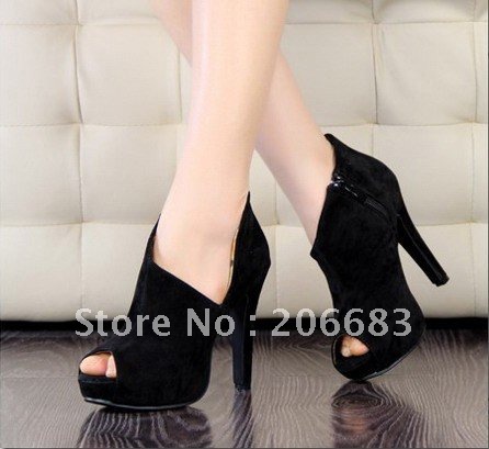 Size 5 Pumps