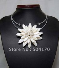 Wholesale 3pcs White Freshwater Pearl MOP Shell Flower Pendant Necklace17 inches Adjustable Spring Choker Necklace SP066