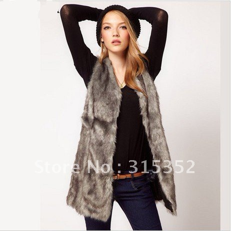 http://i01.i.aliimg.com/wsphoto/v0/601710815_1/Free-Shipping-Plus-Size-Arrival-Style-Hot-Sale-2012-Women-s-Vest-Leopard-Fur-OverCoats-Outwear.jpg