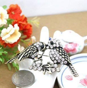 Cheap Flower Bouquets on 10pcs Lot Free Shipping Flowers Rhinestone Alloy Small Brooch Vintage