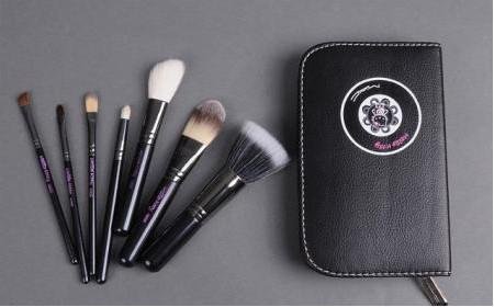 Professional Makeup Brush Sets on 10 Sets New Hello Kitty 7 Pieces Professional Makeup Brush 187 190 168