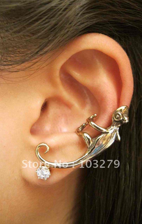 ear with earring