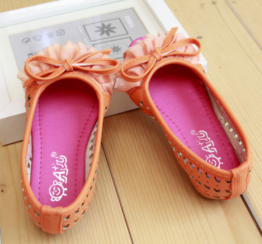 Children's clothing female child summer 2012 cutout strap lace bow single shoes women's shoes 052218(China (Mainland))