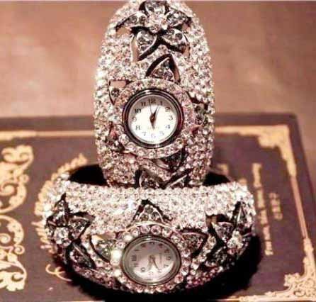 Roberto Cavalli Croco Tail - Silver Dial Cuff Bracelet Watch