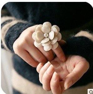 Fashion Hot Sale New Arrival Lovely Camellia Cream coloured Ring R53