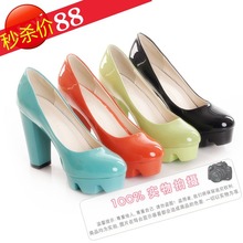 Platform japanned leather female shoes thick heel round toe high-heeled shoes shallow mouth candy color formal single shoes