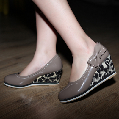 2012 spring and summer sweet japanned leather bow sexy leopard print wedges shallow mouth shoes plus