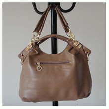 new stylish handbag Size 39 x 26cm PU metal 4 different colors shoulder straps Three function