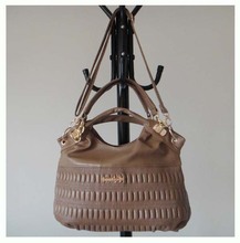 new stylish handbag Size 39 x 26cm PU metal 4 different colors shoulder straps Three function