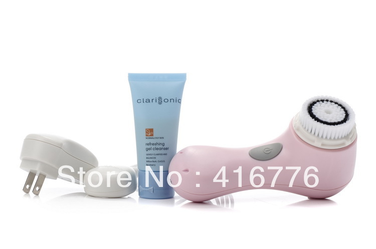 Dec 26, 2011. Tags: beauty, Clarisonic, cleansing the face, make-up removal, Skincare,  Skincare. What Are The Benefits of a Sonic Cleaning Brush?