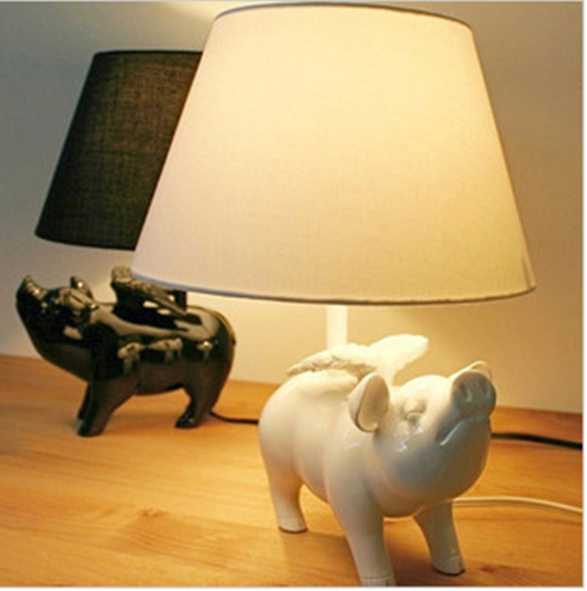 Angel pig modern resin table lamp room hotel lamps(China (Mainland))