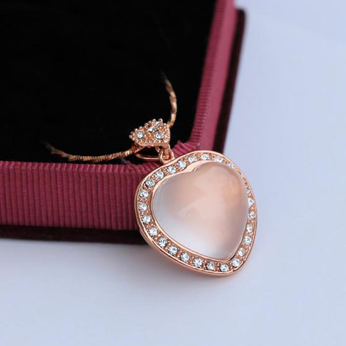 Natural pink crystal pendant 925 pure silver rose gold heart necklace female short design(China (Mainland))