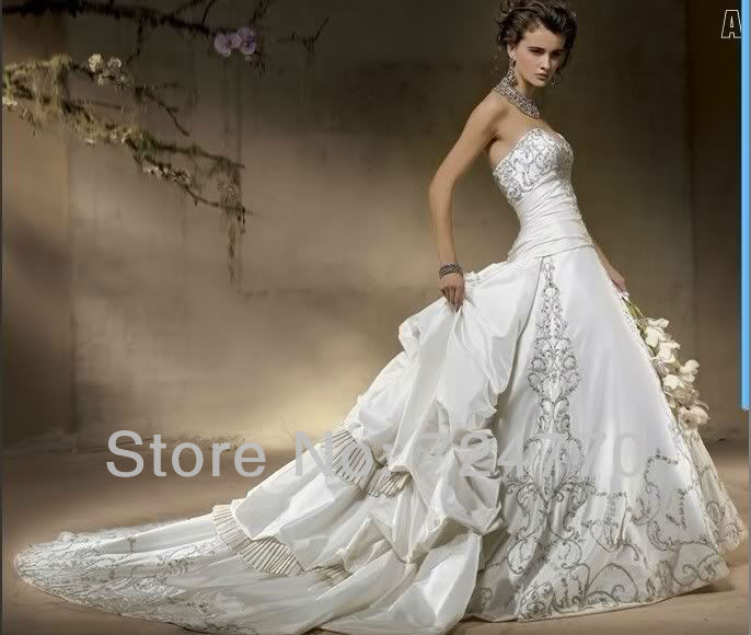 Wedding dress separate train