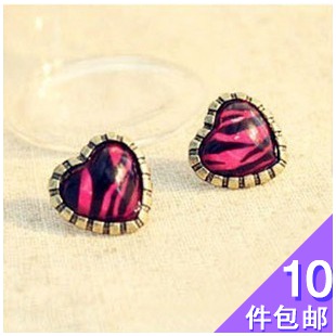 (Min. Order $10) Free Shipping Fashion purple glue gem vintage love leopard print laciness stud earring 1154(China (Mainland))