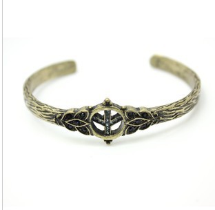 Gold-plated retro peace sign Rhinestone bracelet Christmas hot jewelry Bracelets free shipping(China (Mainland))