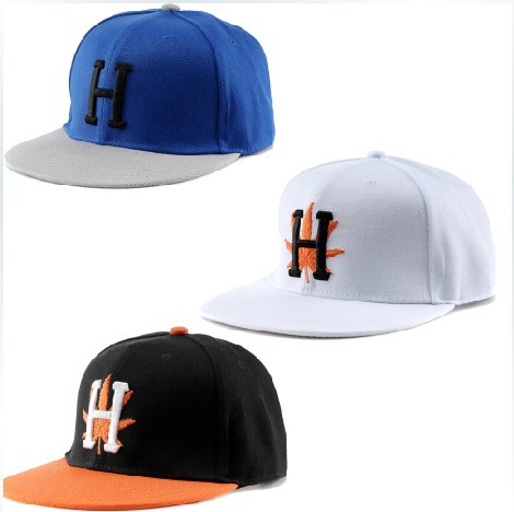 1pcs/lot New HUF SNOOP X cap letter H hat snapback hat maple white blue color matching hat. skateboard hat. Free shipping(China (Mainland))