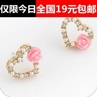 Diamond pearl love flower rhinestone stud earring rose earrings earring accessories(China (Mainland))