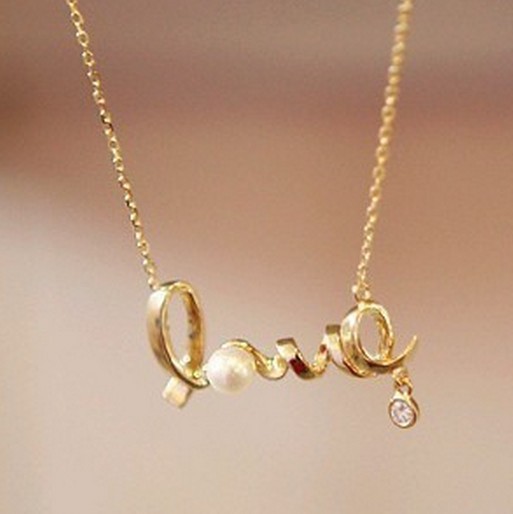 ... 2014-Wholesale-Fashion-Pearl-Letters-Love-Womens-Pendant-Necklace.jpg