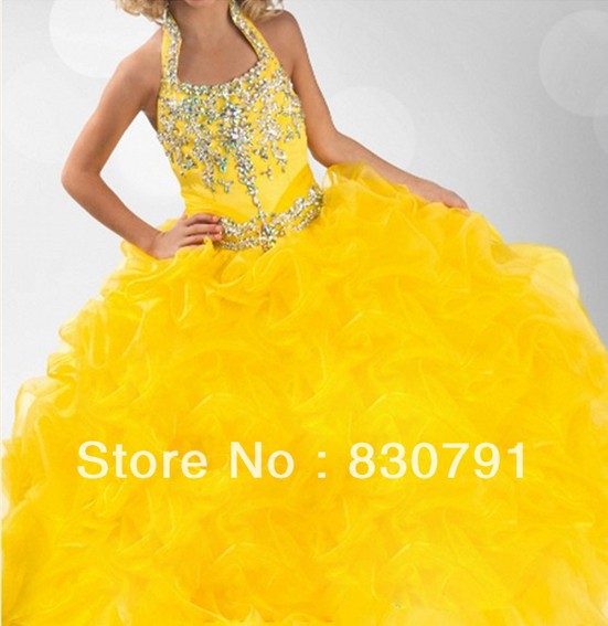 2013 Wholesale Custom Made New Design Floor Length Ball Gown Halter Beading Quinceanera Dresses 