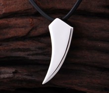 Beauty Health Wolf Tooth Spike Personality Necklaces Pendants Men Necklace Accessories for Friends Birthday Jewelry Gift