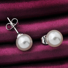 Simple Fashion Pearls Earrings 18k Gold Silver Plated Round Pearls Stud Earrings for Women Wedding Party Jewelry 954