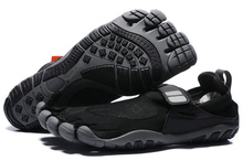 2015 the new five fingers shoes in both men and women of outdoor mountaineering sports shoes