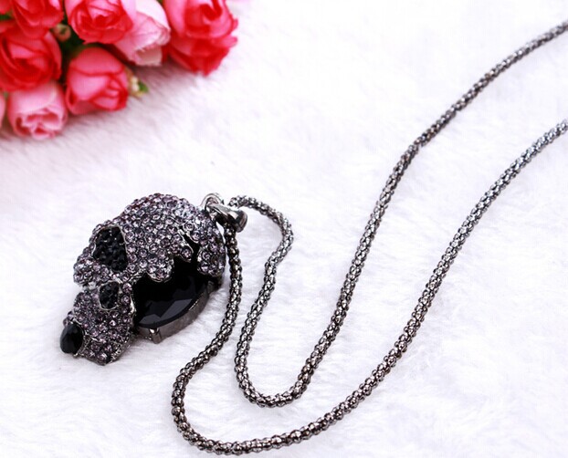 Strass cameo skull pendant long necklaces female hot steampunk hiphop hippie rock collares vintage necklace women