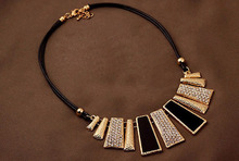 Beautiful Women Necklace New Fashion Bib Leather Design Necklace for girl Enamel Braided Rope Chain Necklace