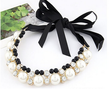 2015 Hi end Vivi big pearl rhinestone necklace female round lace band short design necklaces pendants