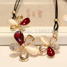 Korean Opal jewelry romantic flowers decorated jewelry accessories necklace female short paragraph crystal flower necklace