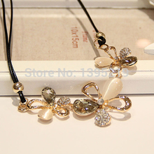 Korean Opal jewelry romantic flowers decorated jewelry accessories necklace female short paragraph crystal flower necklace