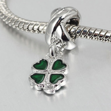 Free Shipping 2015 Alloy Bead Beautiful Clover Beads Four Green Heart Shape Pendant  Fits Women Diy Bracelet Necklace BDK001