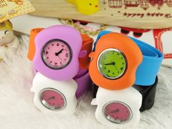 Customized kids/student/Children jelly silicone snap slap sport watch with customer logo mix color,mix style with 5 color face(China (Mainland))