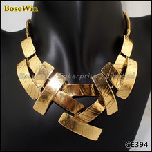 Hot Sell Vintage Bib Chokers Necklaces Cross Metal Pendant Snake Chain For Women Gold & Silver Colors CE394