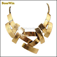Hot Sell Vintage Bib Chokers Necklaces Cross Metal Pendant Snake Chain For Women Statement Jewelry Gold