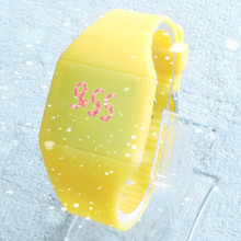 Girls Boys digital LED Watch Ultra thin Design jelly Woman Unisex Students relogio Electronic Silicone Strap