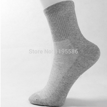 High Quality Men Athletic Socks Sport Basketball Long Cotton Socks Male Spring Summer Running Cool Soild