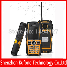 Oinom LM861 Walkie Talkie rugged cell with GPS 2 inch G sensor 1800mah ip67 waterproof dustproof