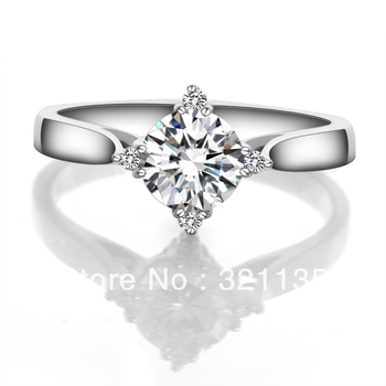... Diamond Lab Grown Ring 4 Prongs with 4 South Africa Diamond Ring