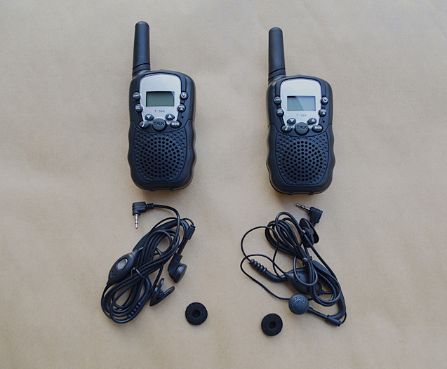 1pair 2pieces HT Mini Pocket Two Way Radio Walkie Talkie Set Eight Channel Portable Talkie and