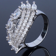 New Women Luxury Flower Shape wedding rings AAA Cubic Zirconia Propose Marriage Present