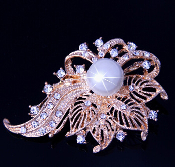 Big flower high grade lovely crystal brooch pearl fashion jewelry H058 5D