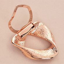 Triangle Crystal Rhinestone Scarf Clip Lady Buckle Brooches Champagne Gold Women Broach Pin Fashion Broch Acessories
