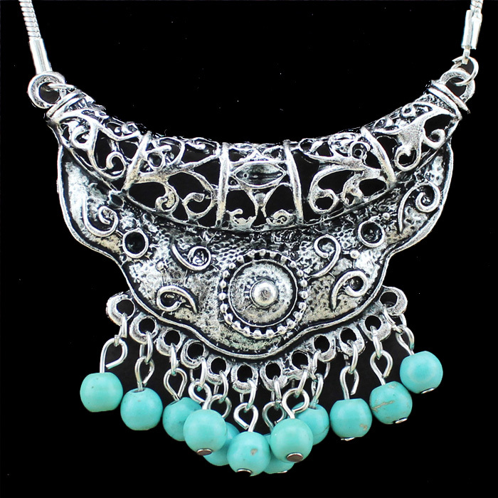 Vintage Jewelry Victoria Antique Silver Plated Flower Pendant Turquoise Necklace TN17