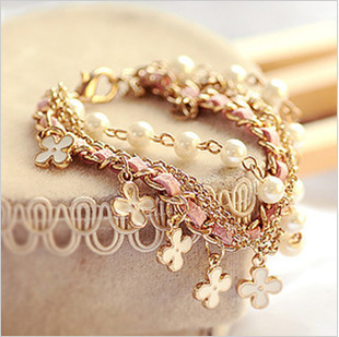 1pcs free shipping 2014 new designer Beautiful leather cord Clover girls handmade bracelet for women